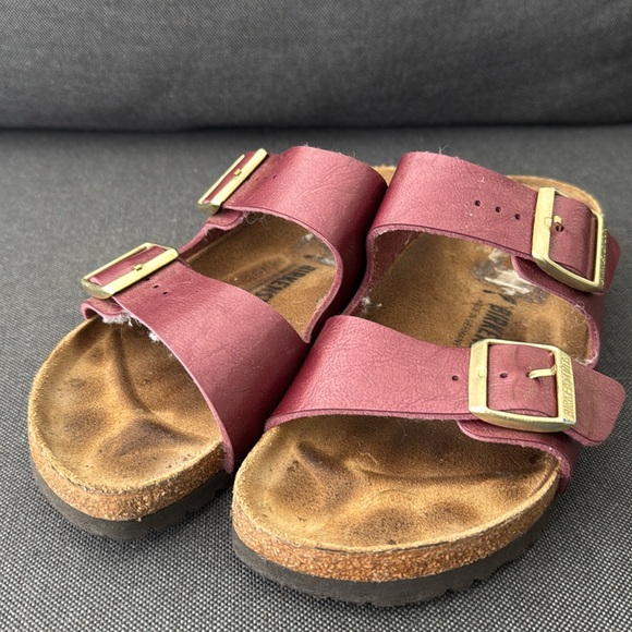 Birkenstock Metallic Pink Sandals - Picture 2 of 10